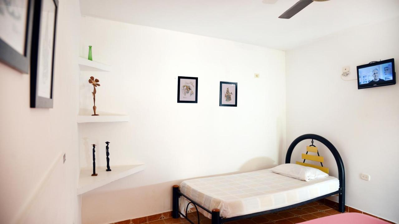 Hostal Dumbira タガンガ エクステリア 写真